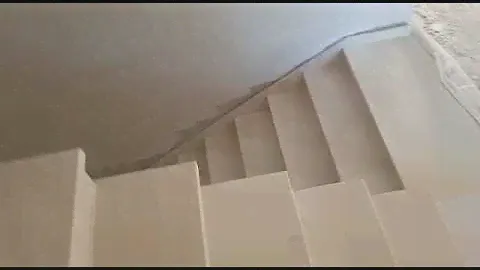 دروج بكريما رويال. escalier marbre  crème royal
